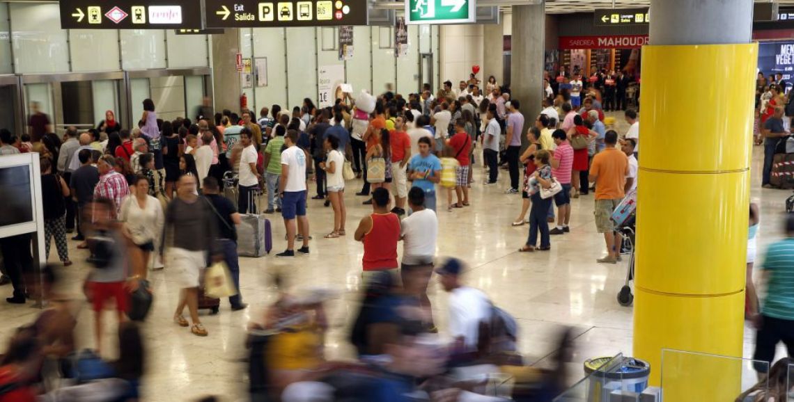 Menos tasas aeroportuarias para los turistas