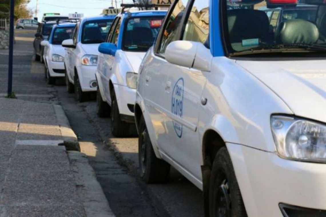 Crean un APP para pedir taxis en Bariloche